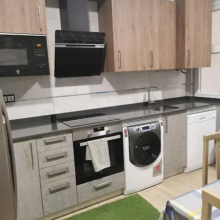 Centro De Baracaldo, Parcela De Garaje Gratis Apartment *